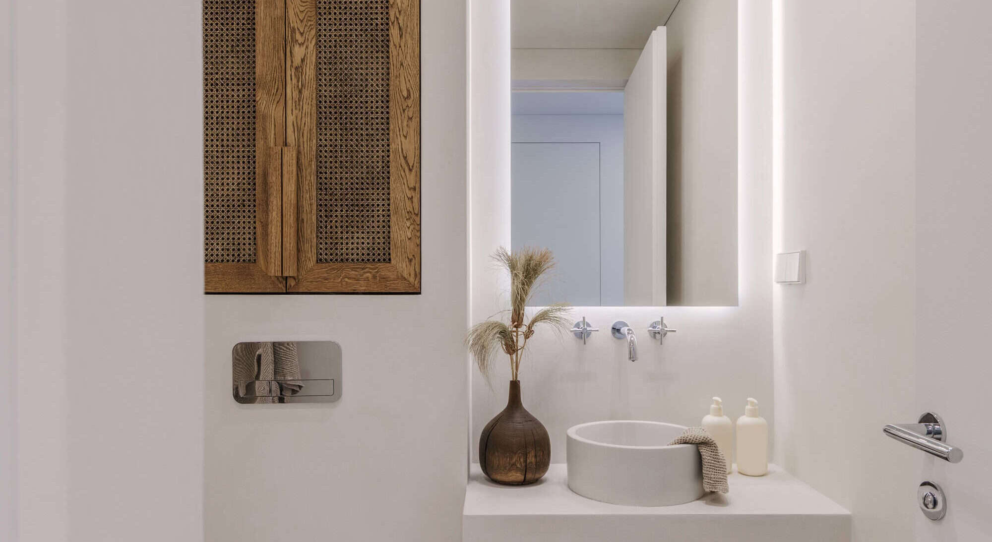 Hvad koster nyt vinylgulv på badeværelset inkl. montering? Se priser, regler og gør-det-selv